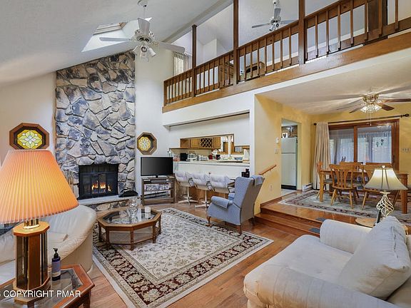 3rd image of 1168 Kilmer Rd