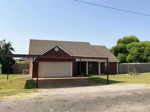 37 NE Uvon Ln, Elgin, OK 73538
