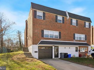 833 Green Valley Dr, Philadelphia, PA 19128