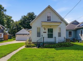 709 Institute Blvd, Dixon, IL 61021