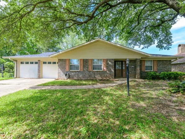 1528 Cambridge Dr, Shreveport, LA 71105