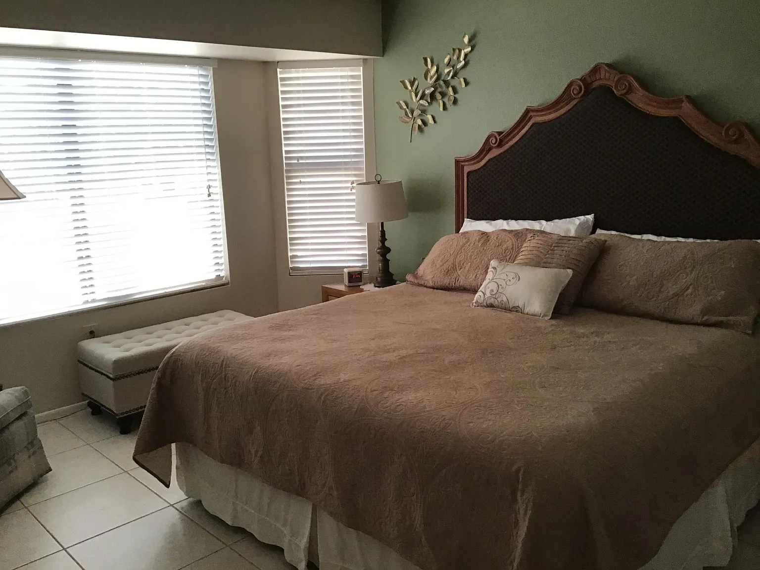 2 bed, 1325 sqft, $1,950 — Photo 2