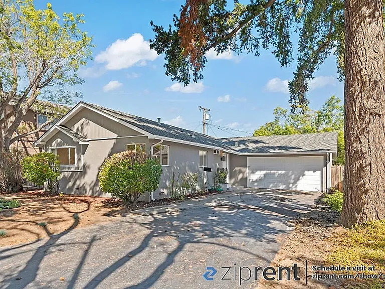 4559 Piper Dr — Photo 1