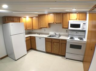 2071 Hillview Rd APT 5, New Brighton, MN 55112