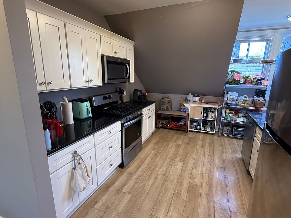 1st image of 29 Creighton St #3