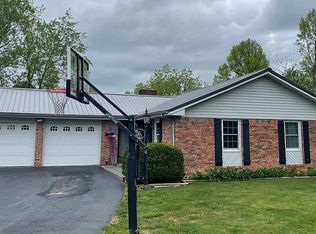 725 Lynncrest Dr SE, Coeburn, VA 24230