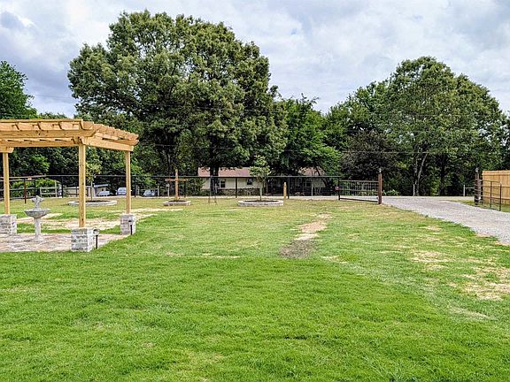 5th image of 10716 County Road 494