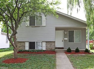 2124 Hervey Ave, North Chicago, IL