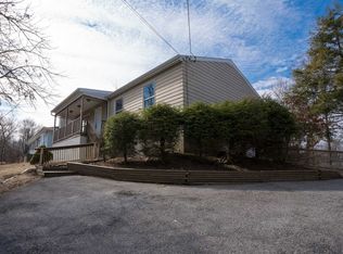 36 Pine Echo Dr, Poughkeepsie, NY