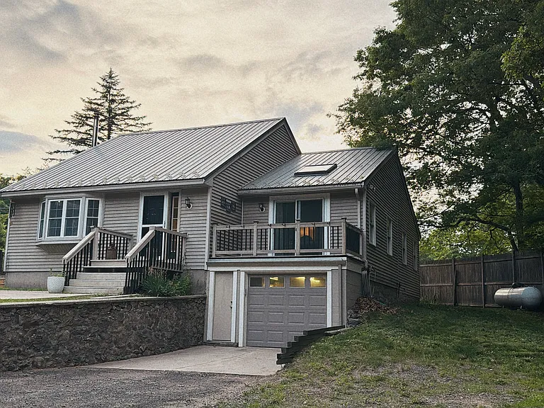 40 Old Runnells Bridge Rd — Photo 3