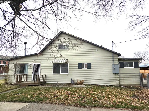 2402 N Spruce St, La Grande, OR 97850
