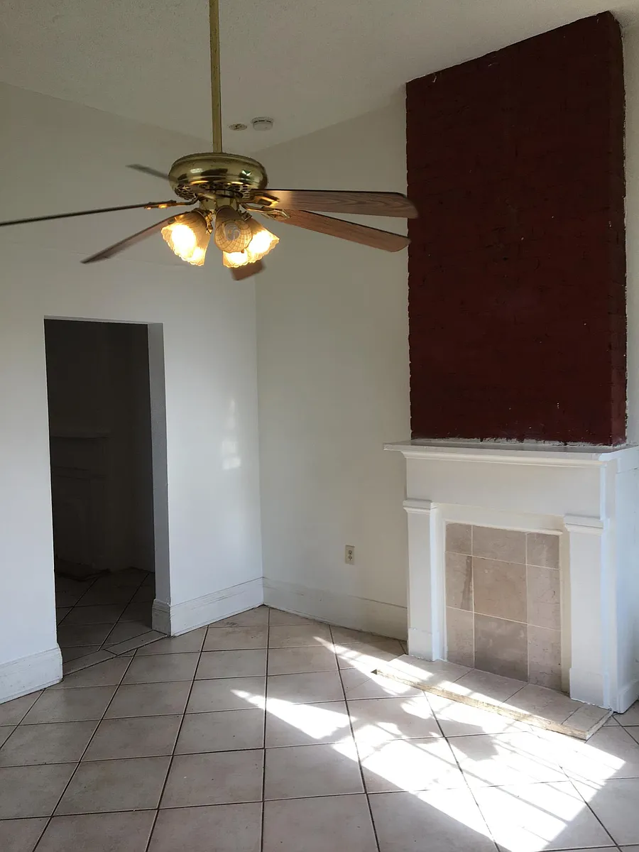 Building Photo - 1435 Marigny St