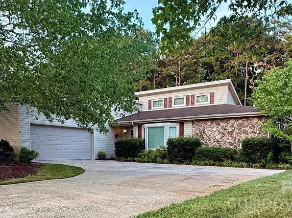 1100 Jennifer Ln, Cherryville, NC 28021