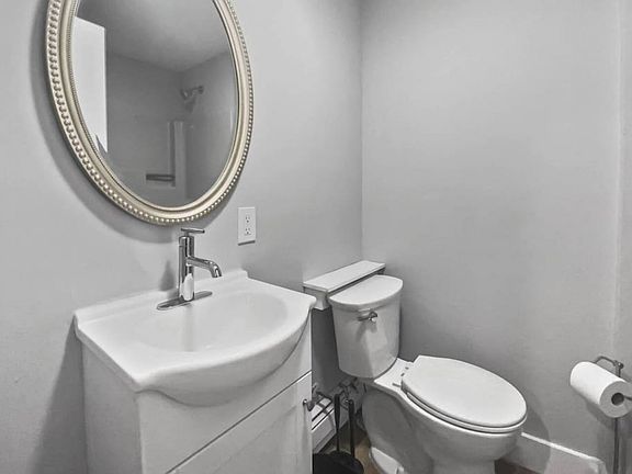 3rd image of 76 Diaz St Floor 1