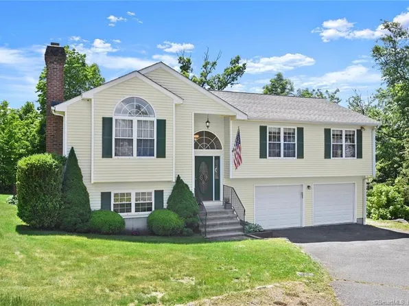 68 Briarwood Drive, Seymour, CT 06483