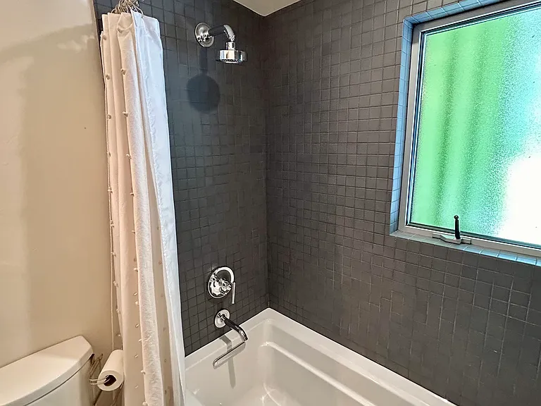 1420 E Rancho Dr — Photo 24