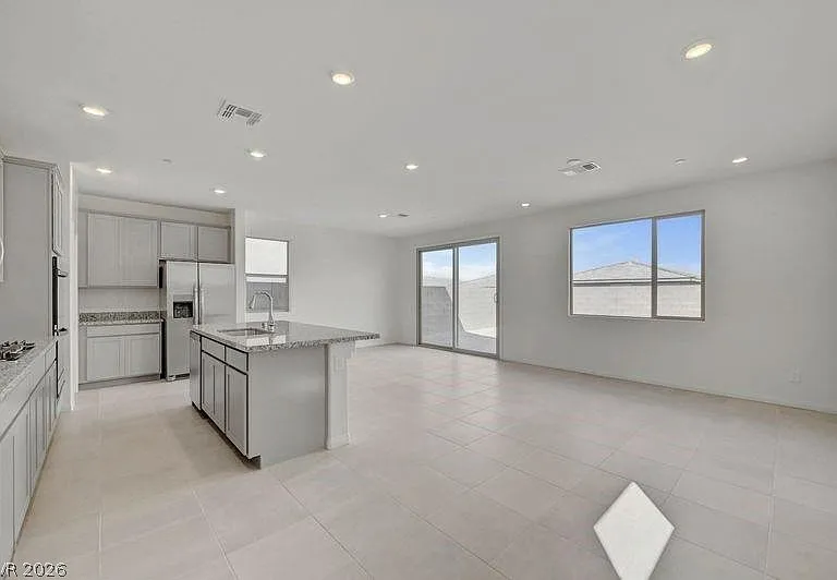 1550 Rock Kestrel St — Photo 6