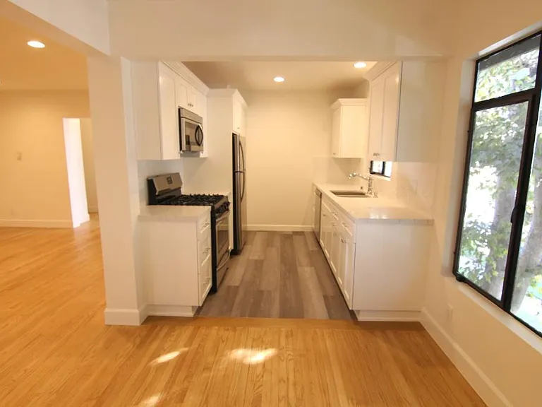 1523 S Wooster St #4 — Photo 23