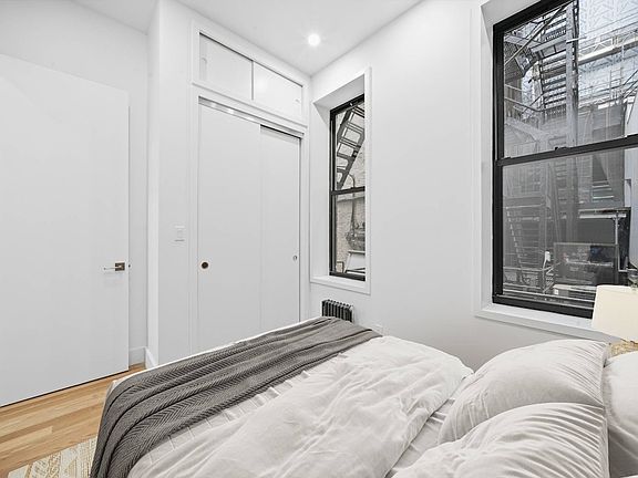 5th image of 9 Stanton St APT 1C