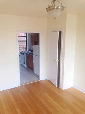 Rented by Bohemia Realty Group | media 2