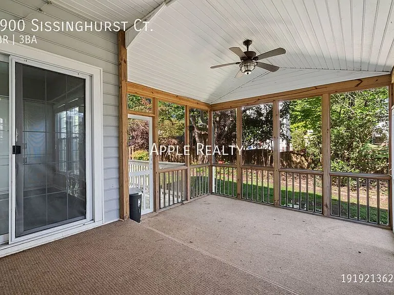 2900 Sissinghurst Ct — Photo 18