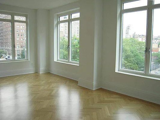 Rented by Sotheby's International Realty | media 30