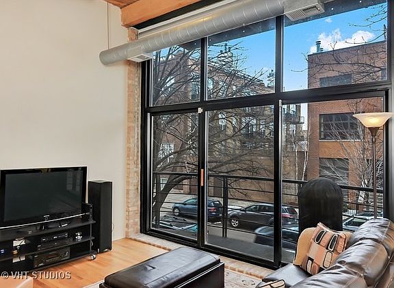2nd image of 2300 W Wabansia Ave APT 130