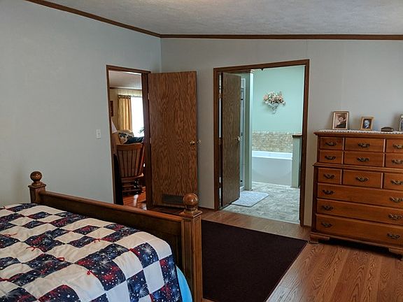 4th image of 273 Township Road 581