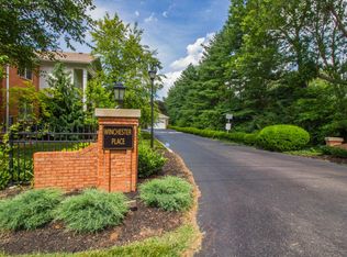 677 Breckenridge Ln, Saint Matthews, KY 40207