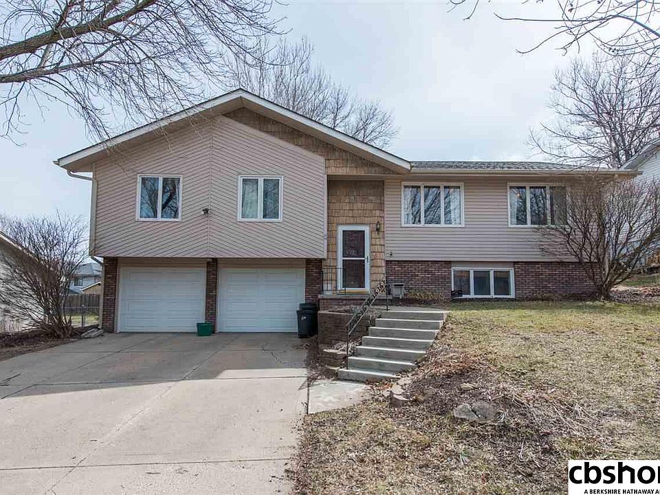 1st image of 629 S 153rd Cir
