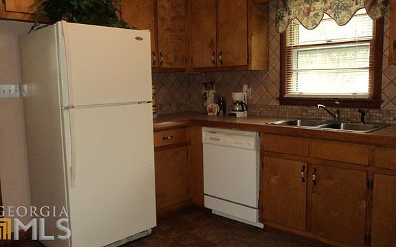 Kitchen 2
