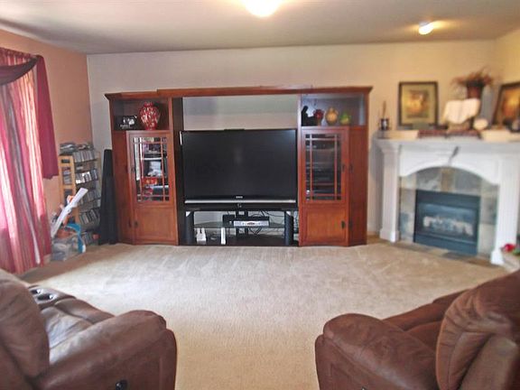 5th image of 16826 119th Avenue Ct E