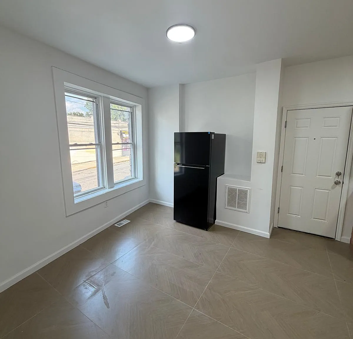 2 bed, $1,750 — Photo 3