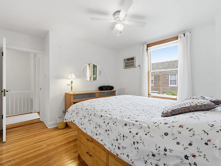 39-20 44th St #1 — Photo 11