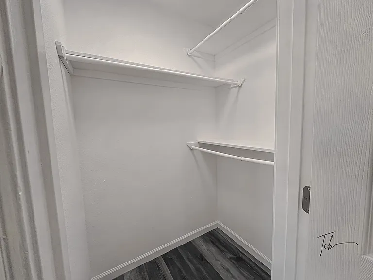 11 Holly Dr #B — Photo 17