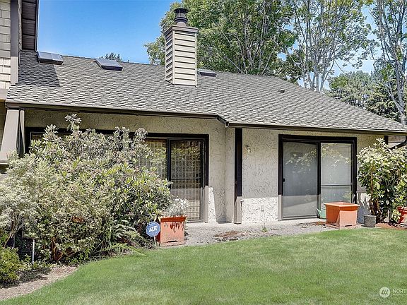 3rd image of 11903 Stendall Drive N