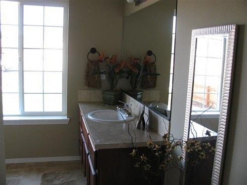 4th image of 184 Wyatt Dr
