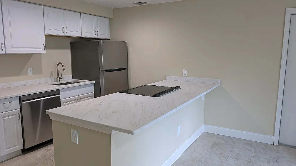 1 bed, 700 sqft, $1,700 — Photo 3