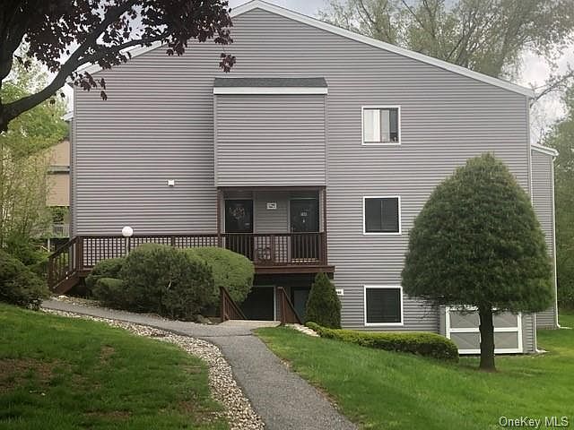 1st image of 704 Village Dr