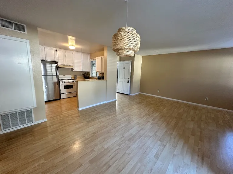 2920 Luciernaga St #103 — Photo 4