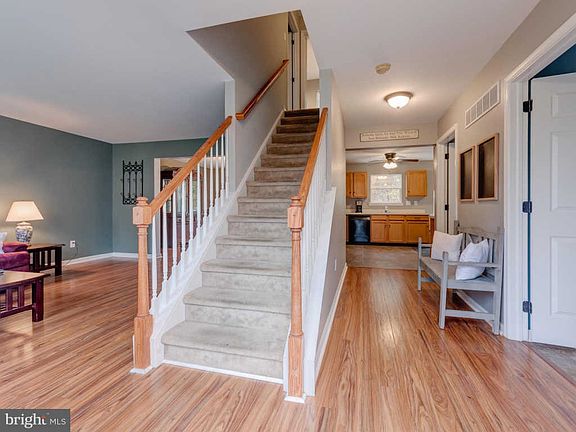 3rd image of 102 Cornwall Pl