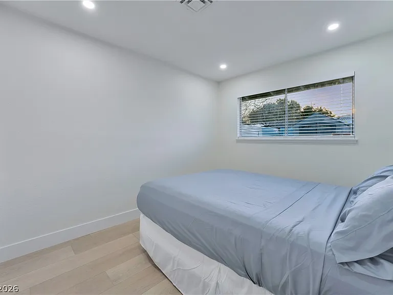 105 Marigold Ln — Photo 27