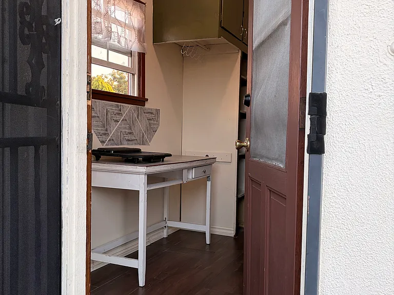 9300 McNerney Ave — Photo 2