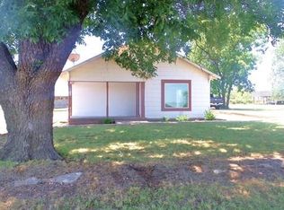 2005 N Broadway St, Ballinger, TX 76821