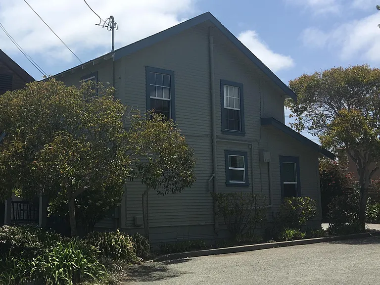 484 Alma St — Photo 5