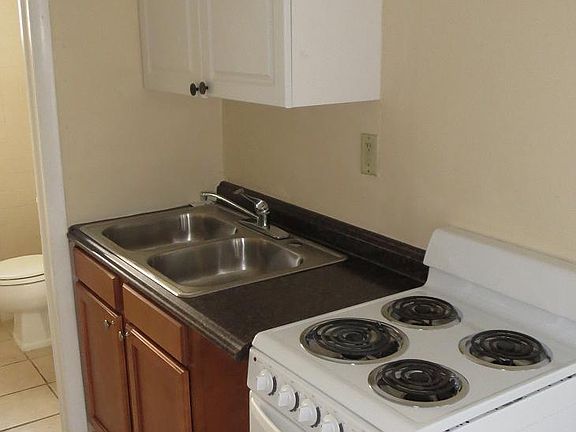 5th image of 237 SE Park St APT C