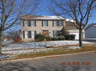 1329 Ardmore Dr, Cary, IL 60013