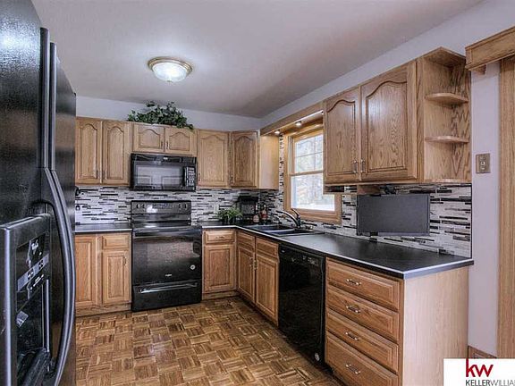 3rd image of 5114 Arrowrock Dr