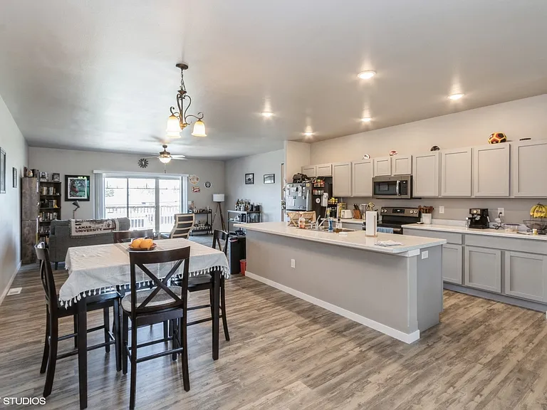 Rollins Pass Condominiums — Photo 32