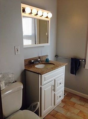 2nd image of 17 Ossipee Rd #2
